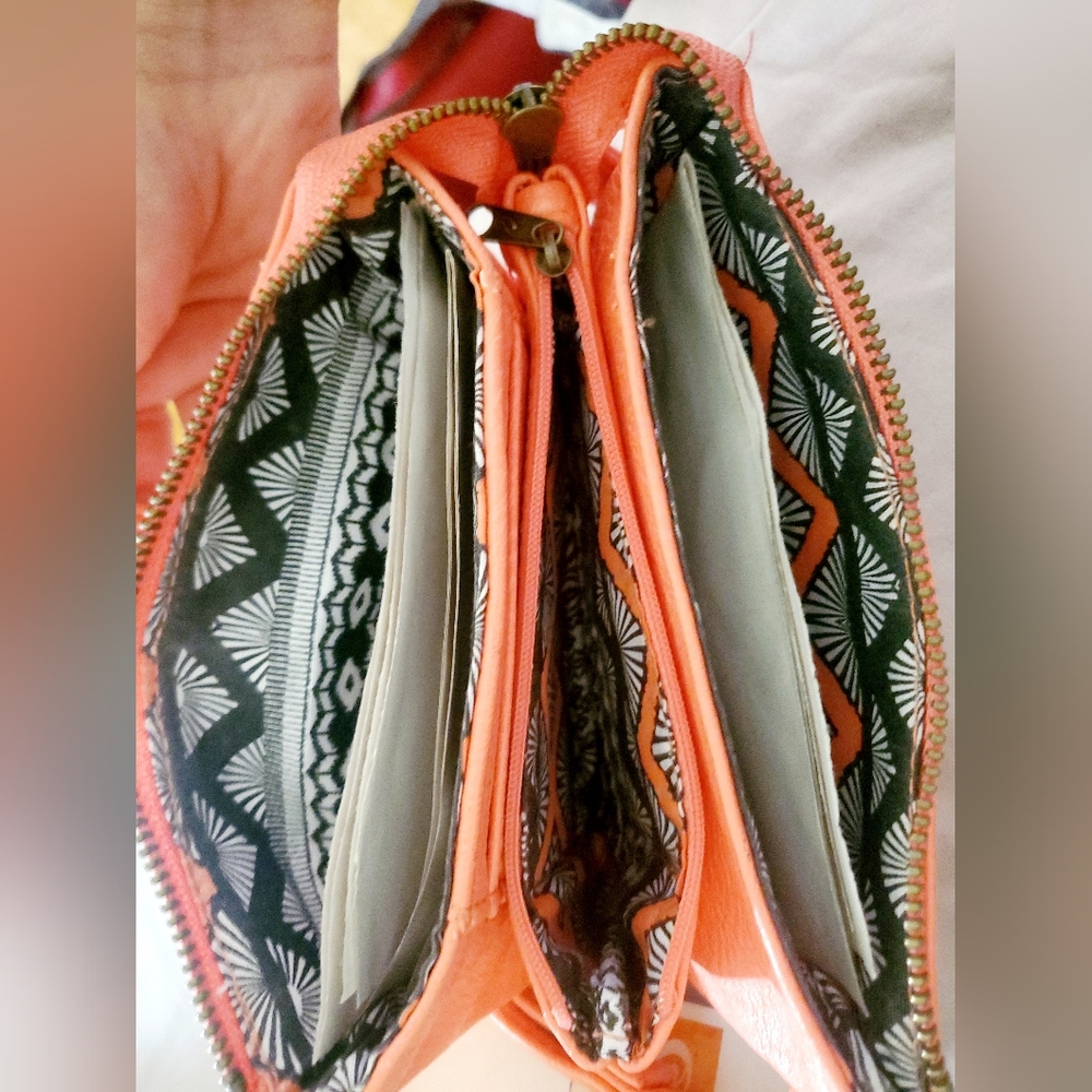 RIPCURL Handbag - Picture 8 of 9